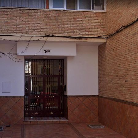 Apartamento 3 Dormitorios Frente A Hospital De Traumatologia غرناطة المظهر الخارجي الصورة