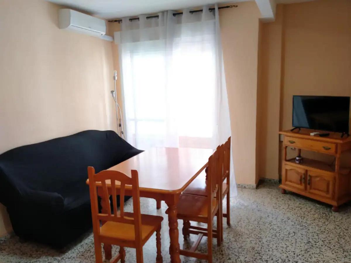 Apartamento 3 Dormitorios Frente A Hospital De Traumatologia غرناطة المظهر الخارجي الصورة